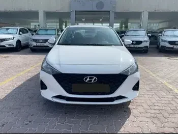 Hyundai  Accent  2021  Automatic  89,000 Km  4 Cylinder  Front Wheel Drive (FWD)  Sedan  White  With Warranty