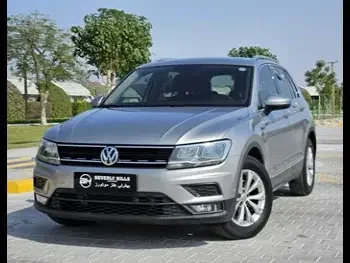  Volkswagen  Tiguan  1.4 TSI  2018  Automatic  75,400 Km  4 Cylinder  All Wheel Drive (AWD)  SUV  Silver  With Warranty