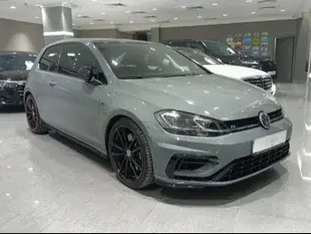 Volkswagen  Golf  R  2018  Automatic  70,000 Km  4 Cylinder  All Wheel Drive (AWD)  Hatchback  Gray