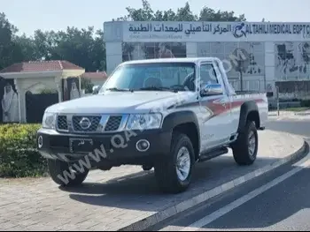  Nissan  Patrol  Pickup  2016  Automatic  190,000 Km  6 Cylinder  Four Wheel Drive (4WD)  Pick Up  White  With Warranty