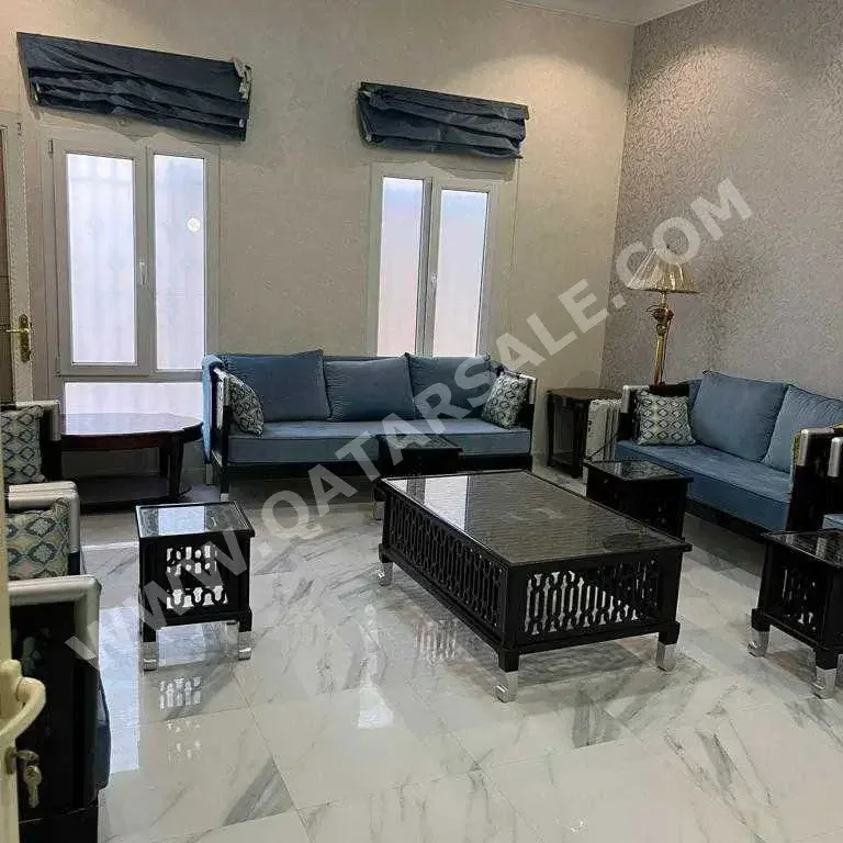 Family Residential  - Fully Furnished  - Al Khor  - Al Dhakira  - 5 Bedrooms