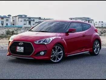 Hyundai  Veloster  2017  Automatic  75,000 Km  4 Cylinder  Front Wheel Drive (FWD)  Hatchback  Red