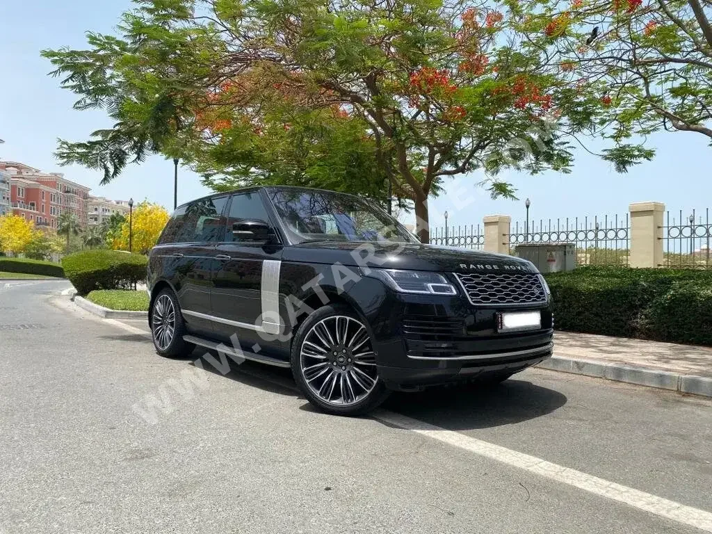Land Rover  Range Rover  Vogue SE  2020  Automatic  49,000 Km  8 Cylinder  Four Wheel Drive (4WD)  SUV  Black
