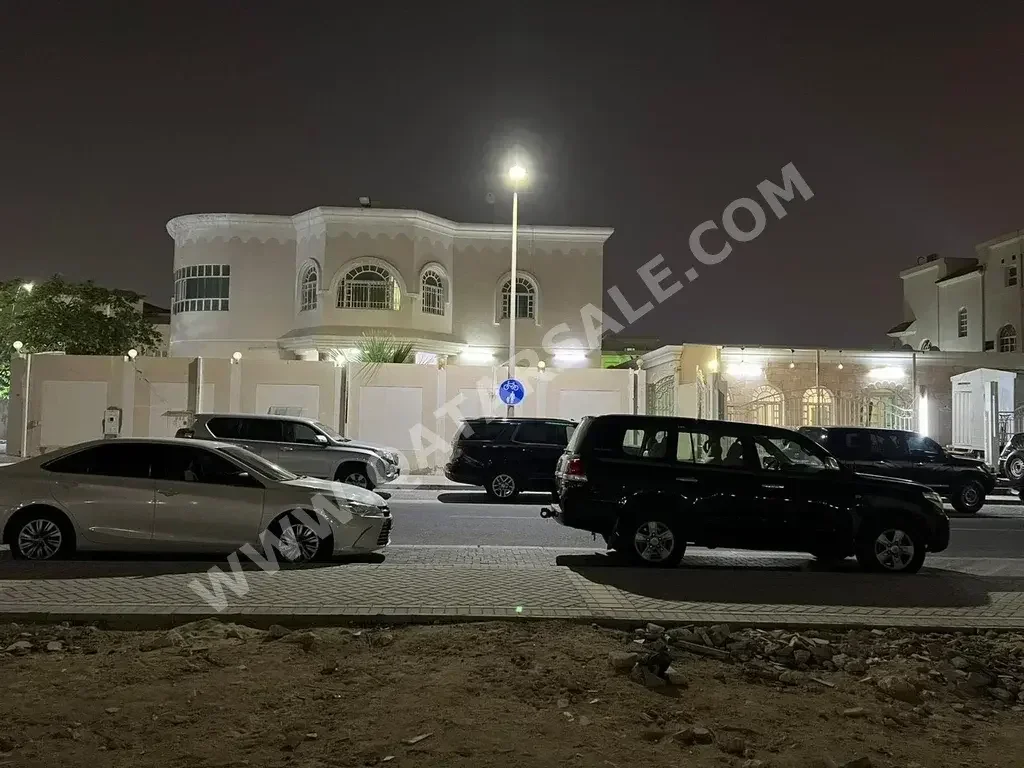 Family Residential  - Not Furnished  - Al Rayyan  - Muaither  - 10 Bedrooms