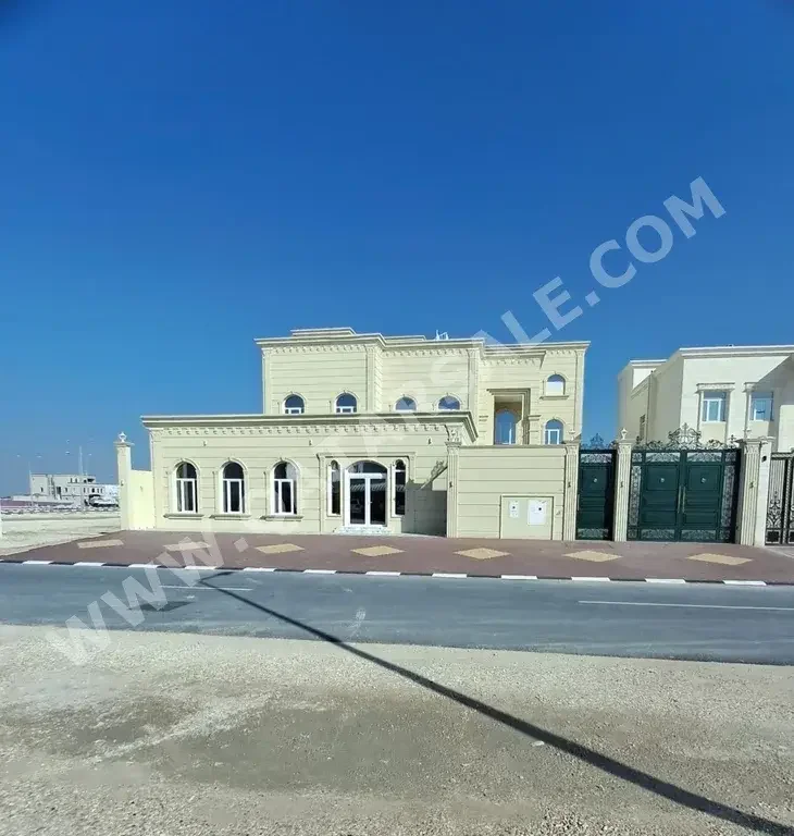 Family Residential  - Not Furnished  - Al Rayyan  - Al Themaid  - 9 Bedrooms