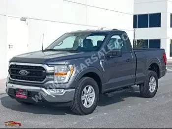 Ford  F  150  2022  Automatic  1,800 Km  8 Cylinder  Rear Wheel Drive (RWD)  Pick Up  Gray  With Warranty