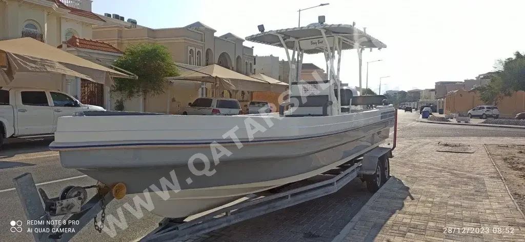 قوارب صيد وشراعية - قطر  - 2021  - رمادي + ابيض