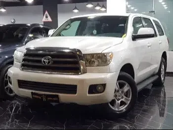 Toyota  Sequoia  SR5  2014  Automatic  256,000 Km  8 Cylinder  Four Wheel Drive (4WD)  SUV  White