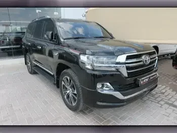 Toyota  Land Cruiser  GXR- Grand Touring  2020  Automatic  70,000 Km  6 Cylinder  Four Wheel Drive (4WD)  SUV  Black