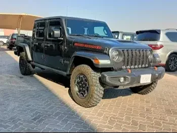 Jeep  Gladiator  Sand Runner  2021  Automatic  16,000 Km  6 Cylinder  Four Wheel Drive (4WD)  Pick Up  Gray  With Warranty