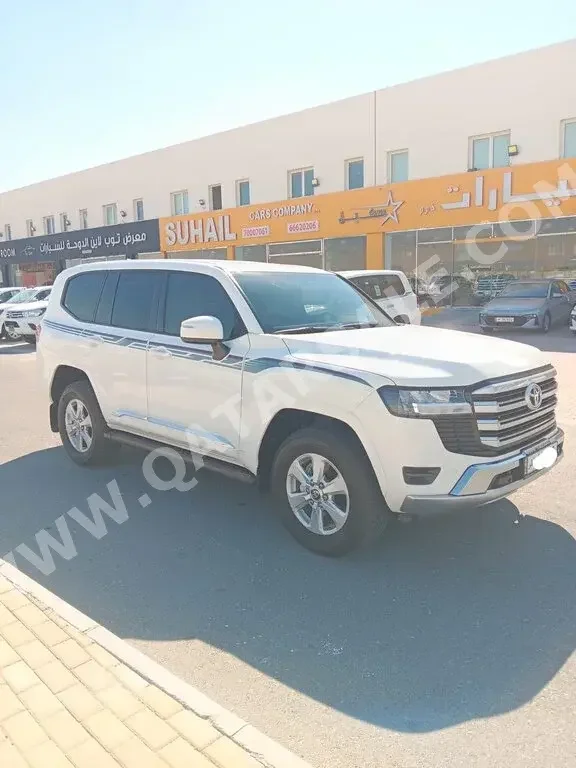 Toyota  Land Cruiser  GXR  2023  Automatic  24,000 Km  6 Cylinder  Four Wheel Drive (4WD)  SUV  White  With Warranty