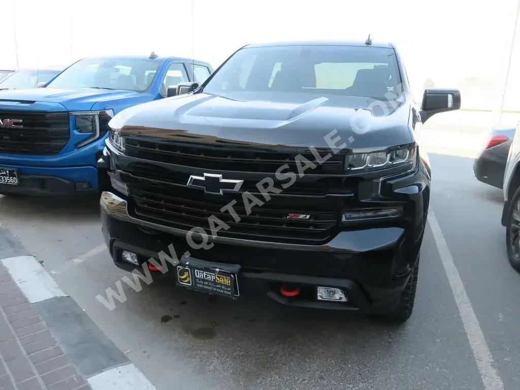 Chevrolet  Silverado  Z71  2021  Automatic  66,000 Km  8 Cylinder  Four Wheel Drive (4WD)  Pick Up  Black  With Warranty