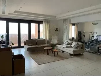 2 غرف نوم  شقة  للبيع  في الدوحة -  اللؤلؤة  غير مفروشة