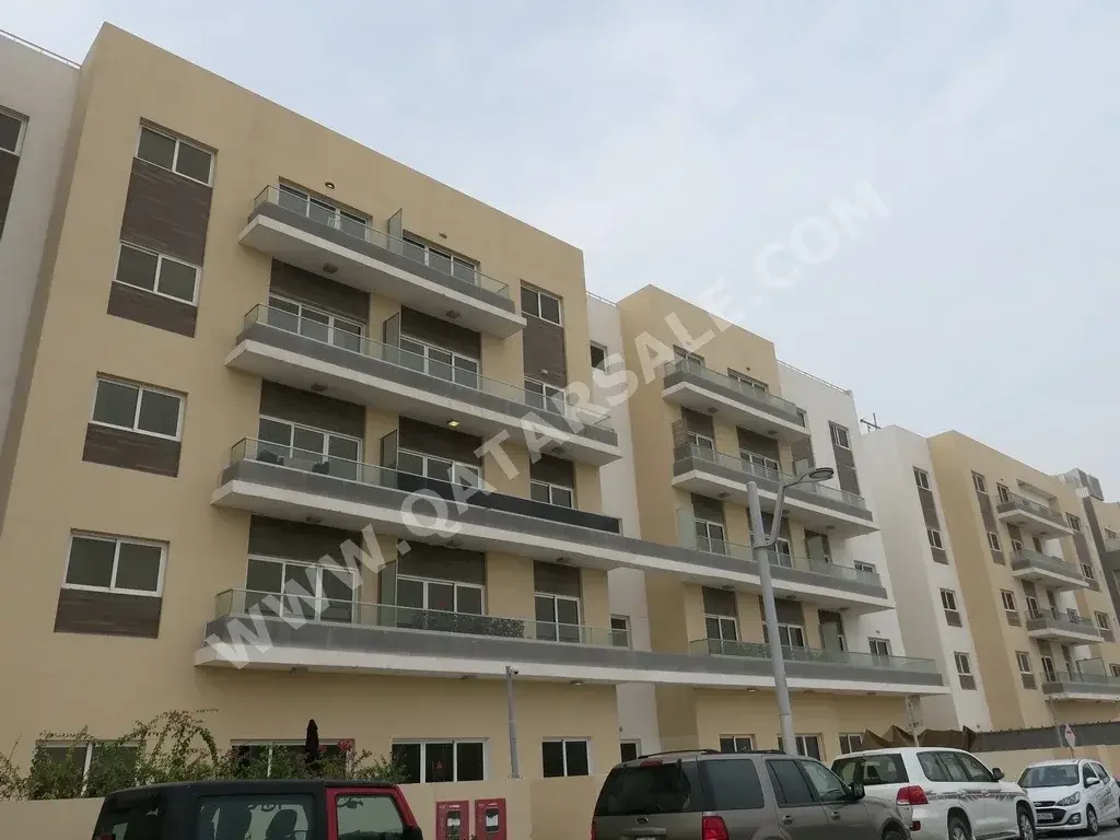 1 Bedrooms  Apartment  For Sale  in Al Daayen  Semi Furnished