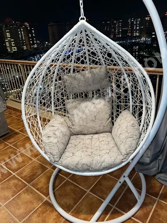 Swing Chairs White and Gray