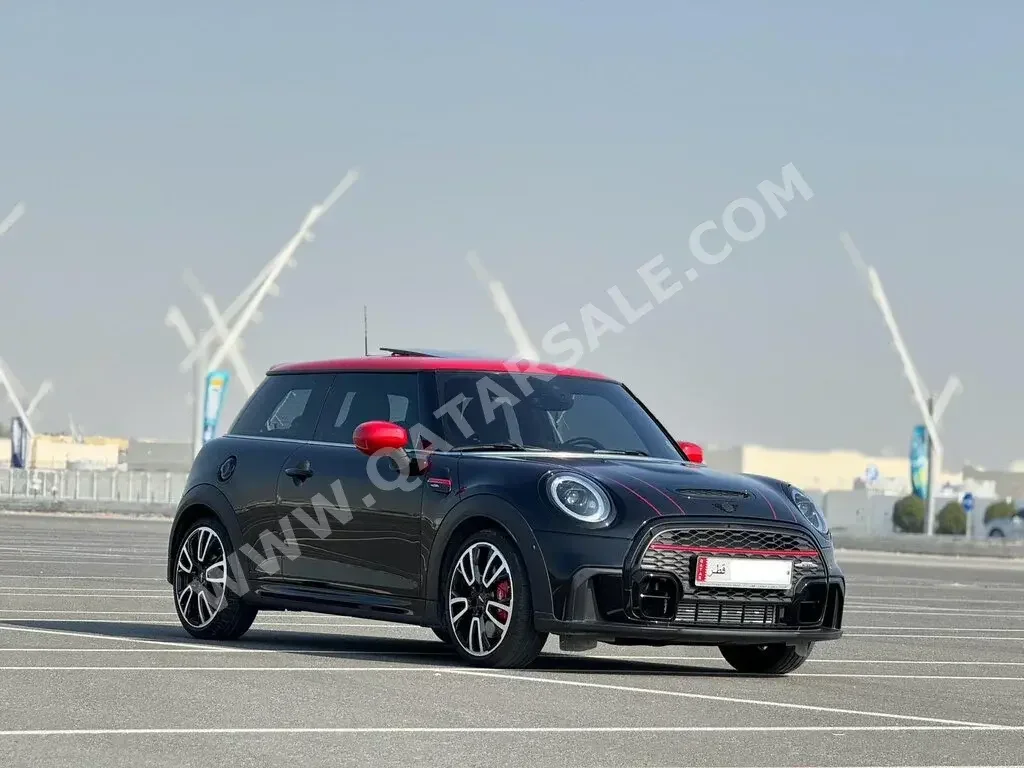 Mini  Cooper  JCW  2022  Automatic  25,000 Km  4 Cylinder  Front Wheel Drive (FWD)  Hatchback  Black  With Warranty