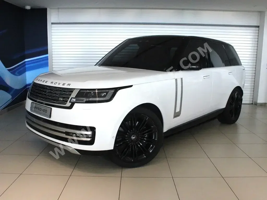 Land Rover  Range Rover  Vogue  Autobiography  2022  Automatic  13,500 Km  8 Cylinder  Four Wheel Drive (4WD)  SUV  White  With Warranty