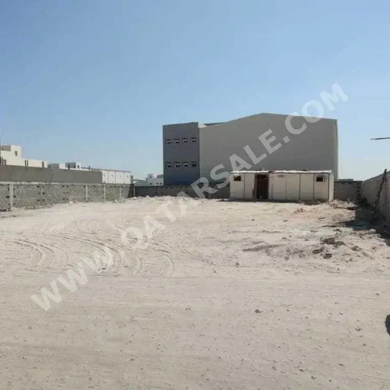 Buildings, Towers & Compounds For Sale in Al Wakrah  - Barkit Al Awamer  -Area Size 1,000 Square Meter