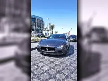 Maserati  Ghibli  2016  Automatic  94,000 Km  8 Cylinder  Rear Wheel Drive (RWD)  Sedan  Gray