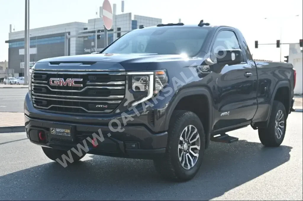  GMC  Sierra  AT4  2022  Automatic  50,000 Km  8 Cylinder  Four Wheel Drive (4WD)  Pick Up  Black  With Warranty
