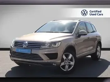 Volkswagen  Touareg  Highline plus  2015  Automatic  79,000 Km  6 Cylinder  All Wheel Drive (AWD)  SUV  Beige