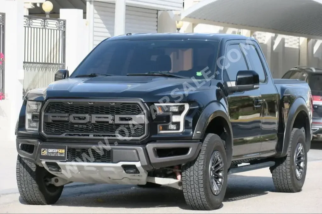 Ford Raptor Black 2020 For Sale in Qatar