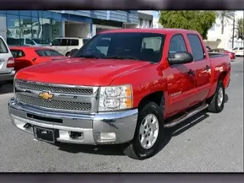 Chevrolet  Silverado  2013  Automatic  158,580 Km  8 Cylinder  Four Wheel Drive (4WD)  Pick Up  Red