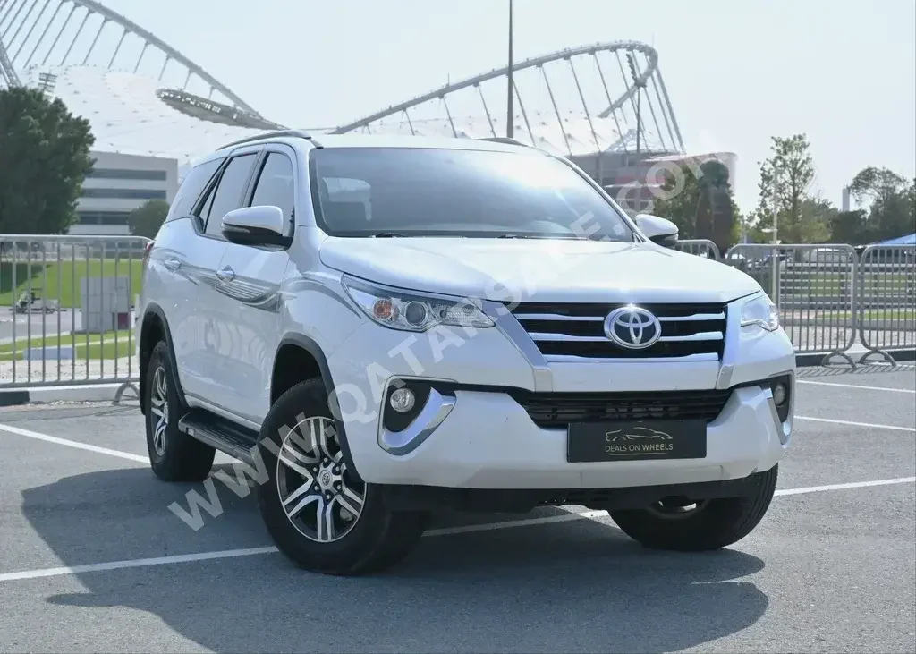 Toyota  Fortuner  2018  Automatic  148,000 Km  4 Cylinder  Four Wheel Drive (4WD)  SUV  White