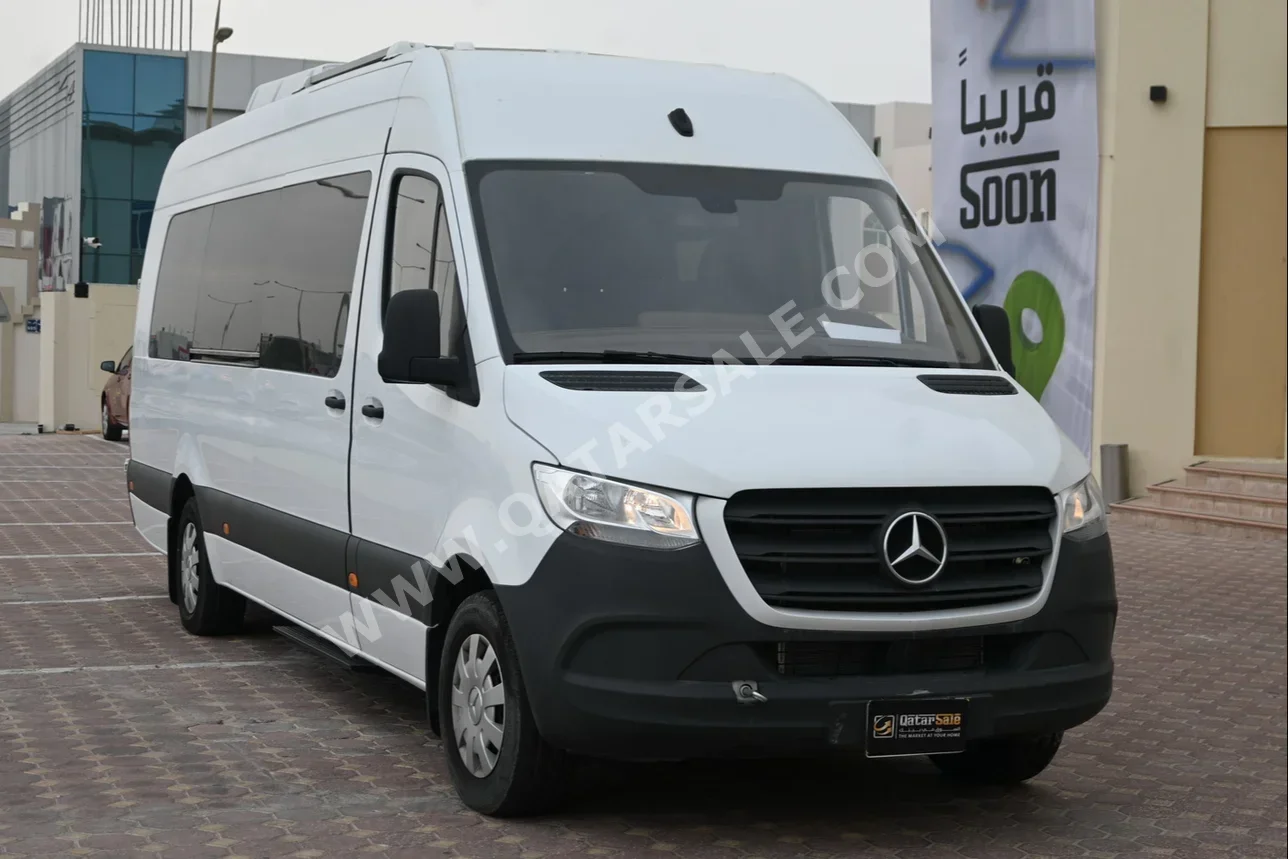 Mercedes-Benz  Sprinter  2021  Automatic  800 Km  4 Cylinder  Front Wheel Drive (FWD)  Van / Bus  White