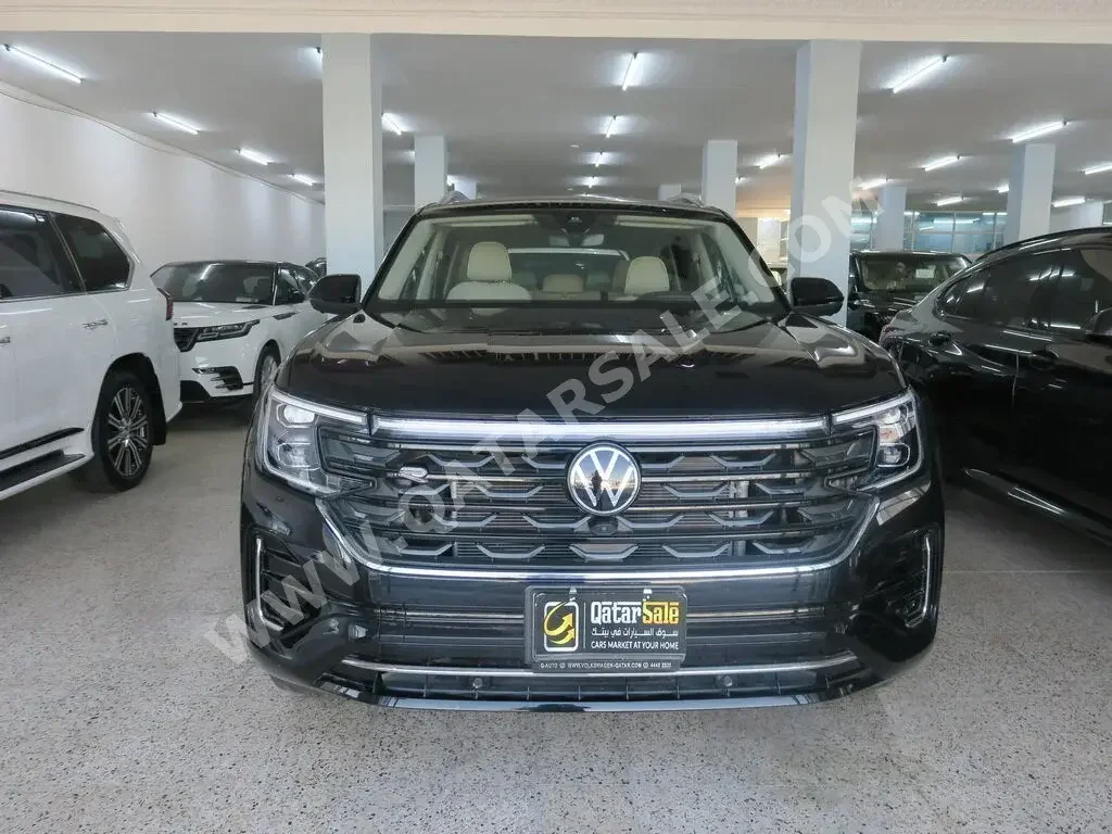 Volkswagen  Teramont  2024  Automatic  1,500 Km  4 Cylinder  Four Wheel Drive (4WD)  SUV  Black  With Warranty