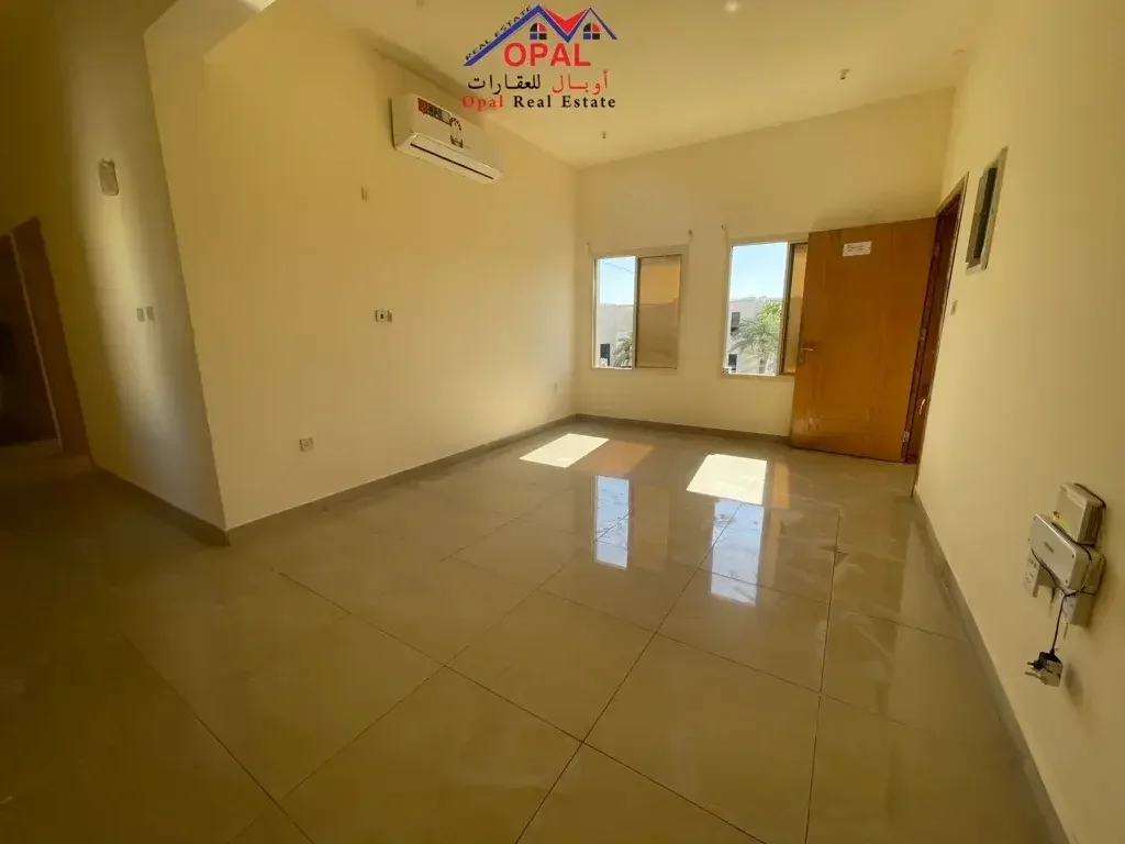 2 Bedrooms  Apartment  For Rent  in Doha -  Fereej Bin Omran  Not Furnished