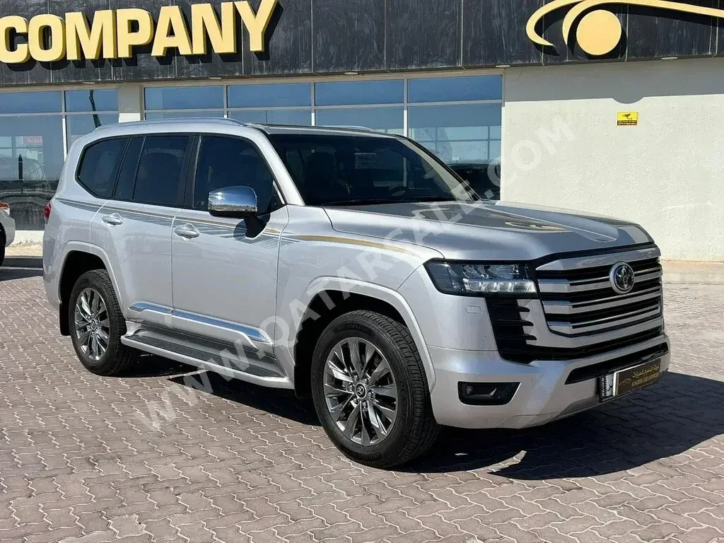 Toyota  Land Cruiser  GXR Twin Turbo  2023  Automatic  16,000 Km  6 Cylinder  Four Wheel Drive (4WD)  SUV  Silver  With Warranty