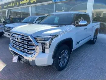 Toyota  Tundra  2023  Automatic  1,000 Km  8 Cylinder  Four Wheel Drive (4WD)  Pick Up  White  With Warranty