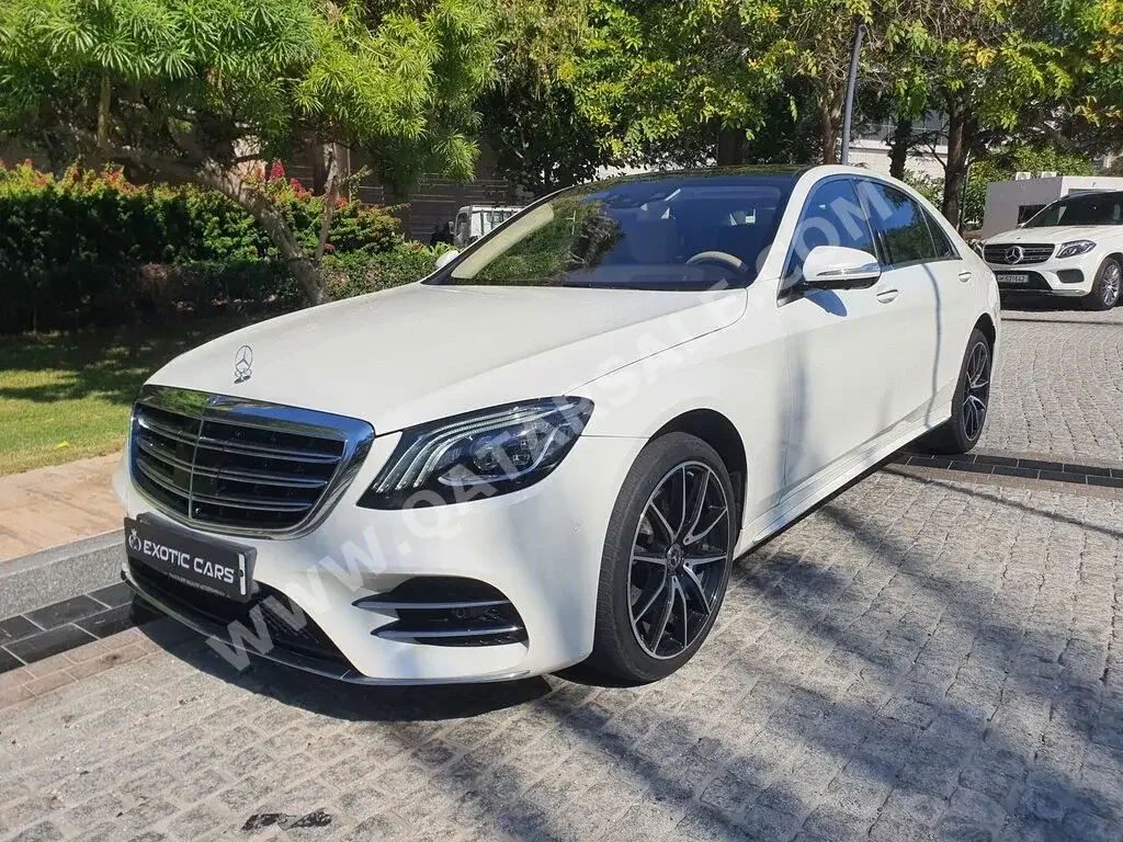 Mercedes-Benz  S-Class  560  2018  Automatic  47,000 Km  8 Cylinder  All Wheel Drive (AWD)  Sedan  White