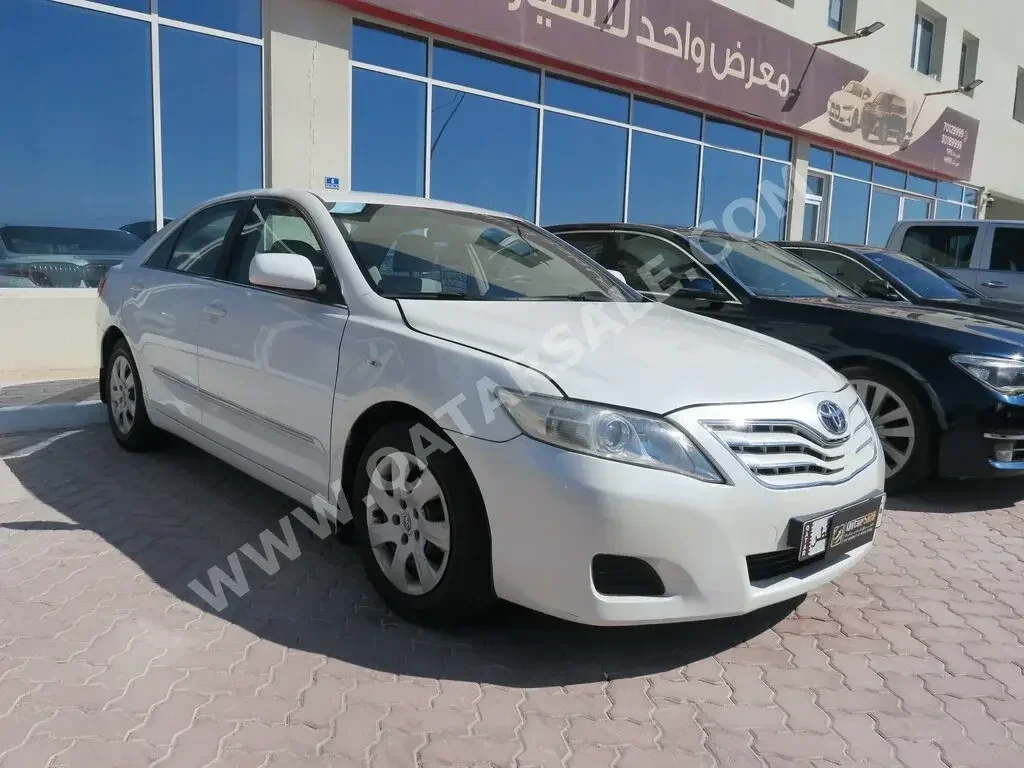 Toyota  Camry  2010  Automatic  120,000 Km  4 Cylinder  Front Wheel Drive (FWD)  Sedan  White