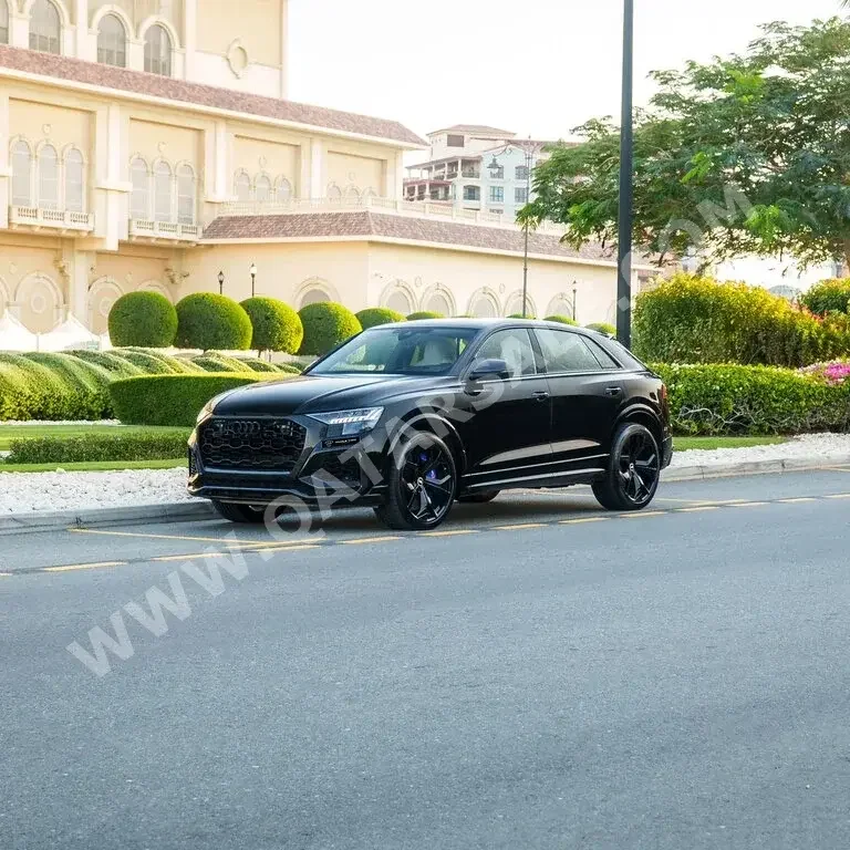 Audi  RSQ8  2023  Automatic  12,000 Km  8 Cylinder  All Wheel Drive (AWD)  SUV  Black  With Warranty