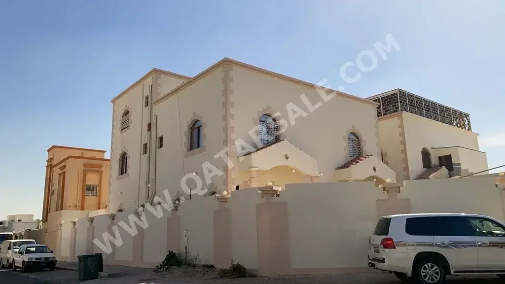 Family Residential  - Not Furnished  - Al Rayyan  - Fereej Al Manaseer  - 7 Bedrooms