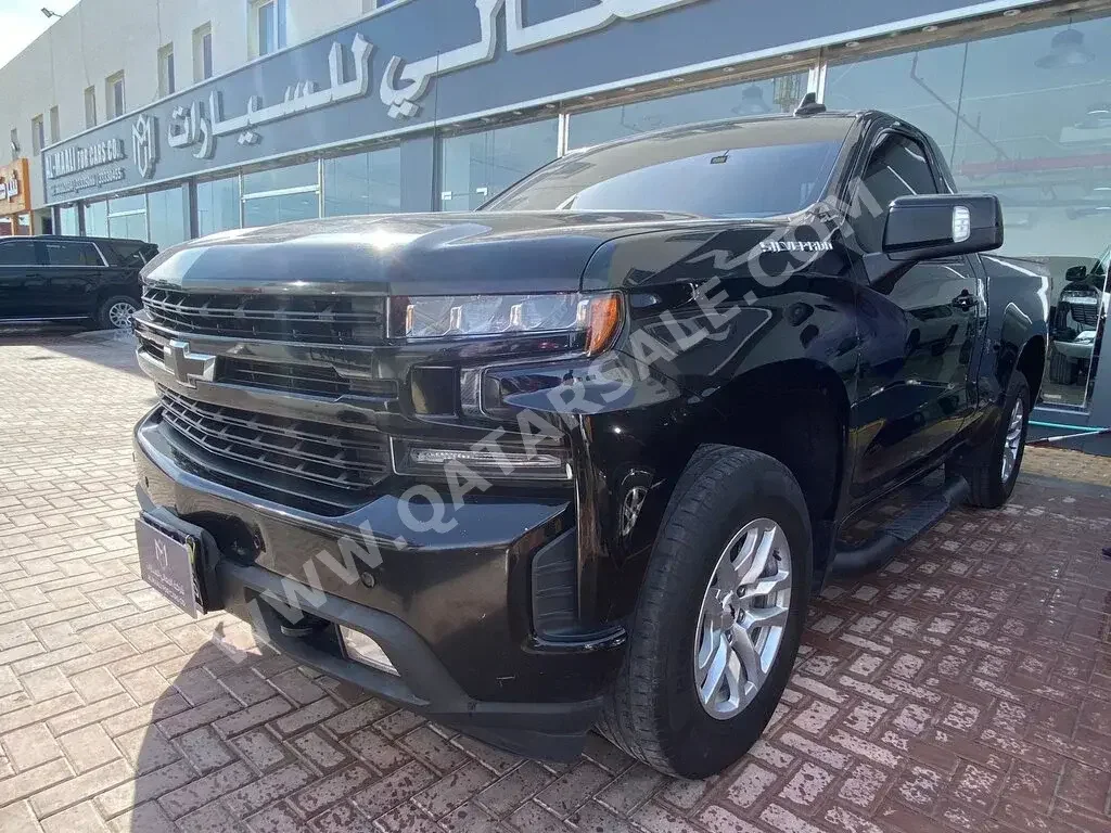 Chevrolet  Silverado  RST  2020  Automatic  120,000 Km  8 Cylinder  Four Wheel Drive (4WD)  Pick Up  Black