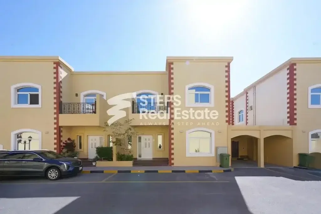 Family Residential  - Not Furnished  - Doha  - Al Thumama  - 5 Bedrooms