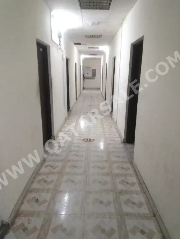 Labour Camp Doha  Industrial Area  13 Bedrooms  Includes Water & Electricity