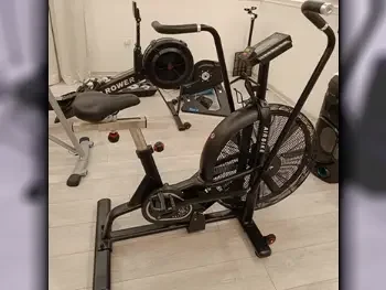 أجهزة اللياقة البدنية دراجات التمرين  اير بايك  قابل للطي