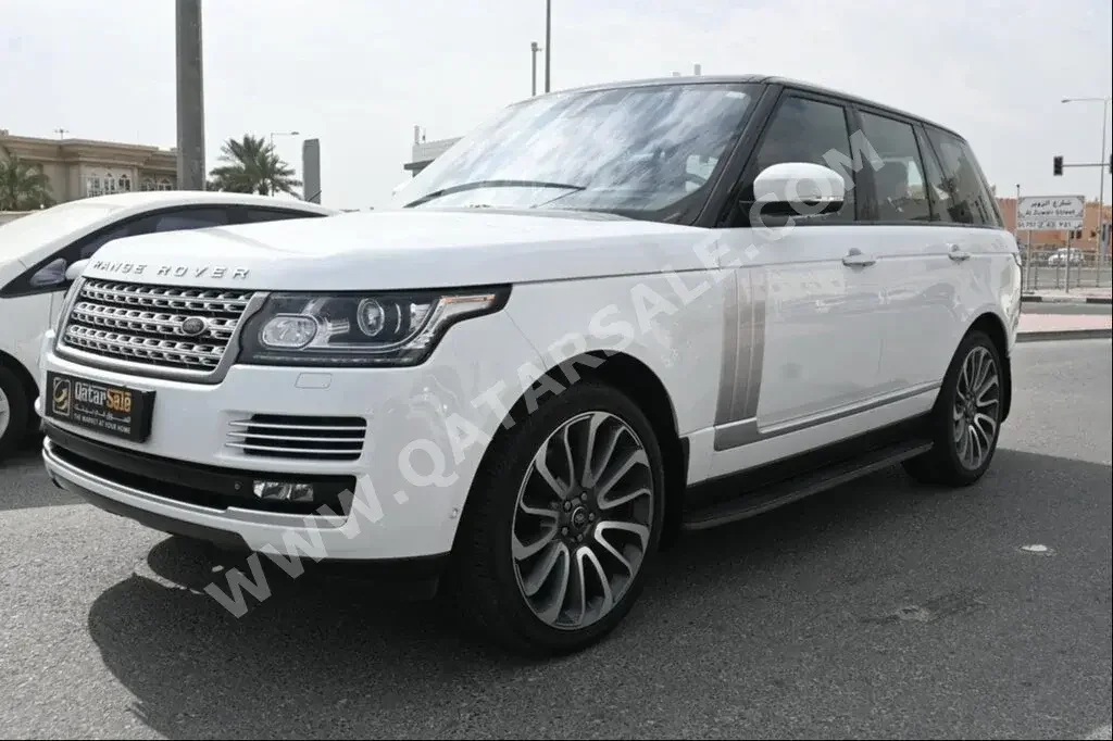 Land Rover  Range Rover  Vogue SE Super charged  2015  Automatic  62,000 Km  8 Cylinder  Four Wheel Drive (4WD)  SUV  White