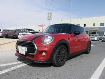 Mini  Cooper  2016  Automatic  81,000 Km  4 Cylinder  Front Wheel Drive (FWD)  Hatchback  Red