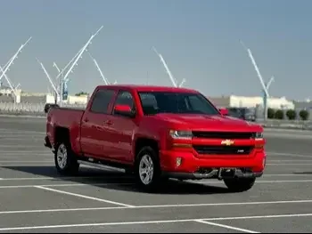 Chevrolet  Silverado  LT  2017  Automatic  165,000 Km  8 Cylinder  Four Wheel Drive (4WD)  Pick Up  Red