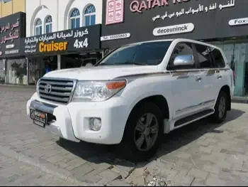  Toyota  Land Cruiser  GXR  2015  Automatic  285,000 Km  8 Cylinder  Four Wheel Drive (4WD)  SUV  White  With Warranty