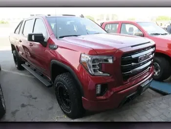 GMC  Sierra  Elevation  2019  Automatic  31,000 Km  8 Cylinder  Four Wheel Drive (4WD)  Pick Up  Red