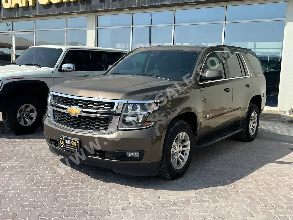 Chevrolet  Tahoe  2016  Automatic  177,000 Km  8 Cylinder  Four Wheel Drive (4WD)  SUV  Beige