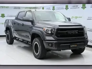 Toyota  Tundra  2016  Automatic  159,000 Km  8 Cylinder  Four Wheel Drive (4WD)  Pick Up  Dark Gray
