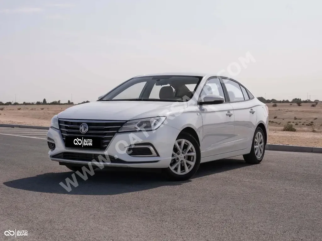 MG  5  2022  Automatic  100,000 Km  4 Cylinder  Front Wheel Drive (FWD)  Sedan  White  With Warranty