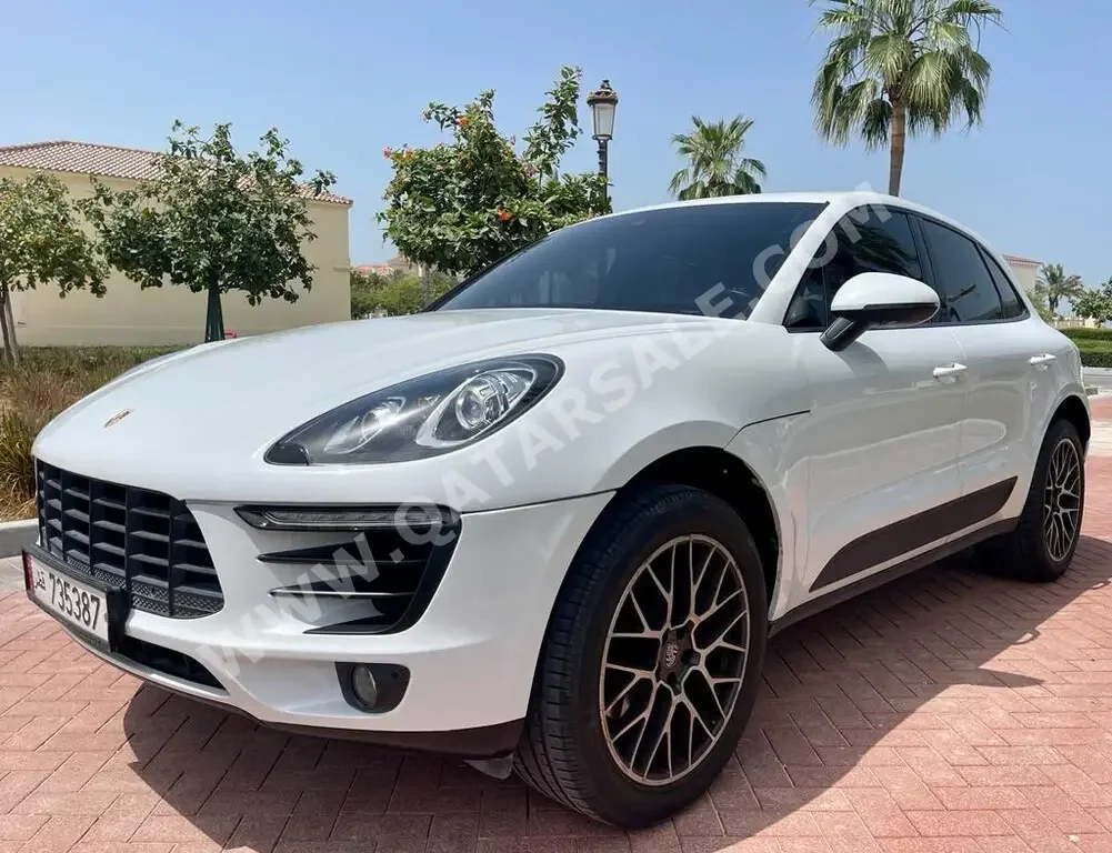 Porsche  Macan  2020  Automatic  59,000 Km  4 Cylinder  Four Wheel Drive (4WD)  SUV  White
